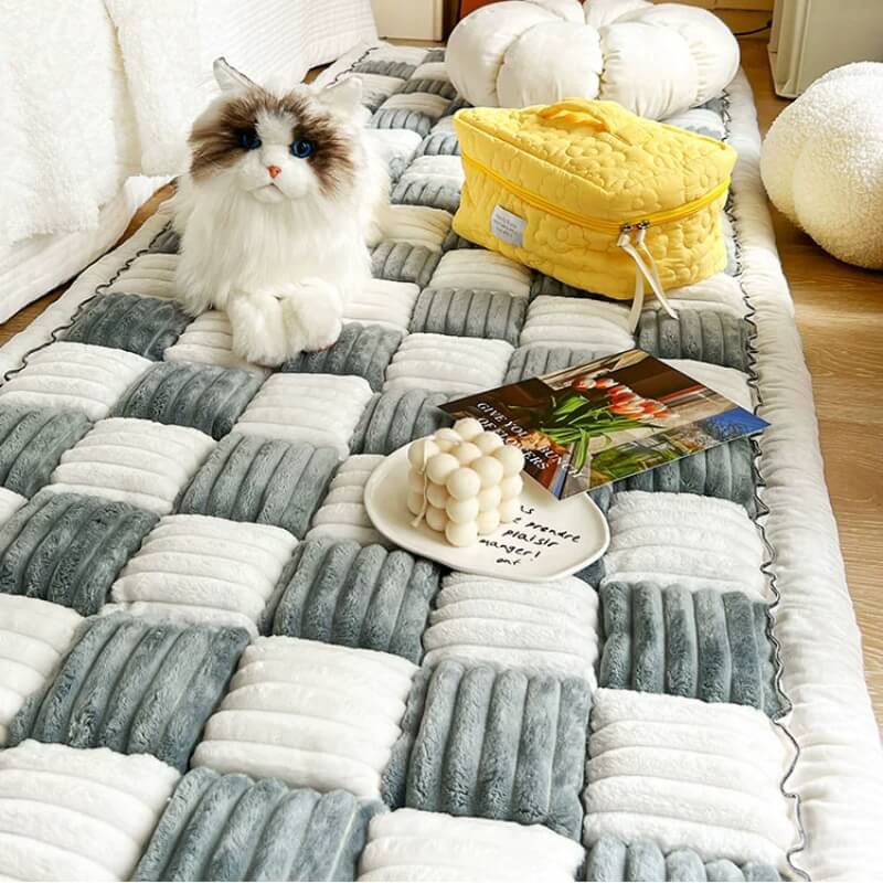 Capa de sofá para cama grande xadrez quadrada felpuda de cor creme para animais de estimação