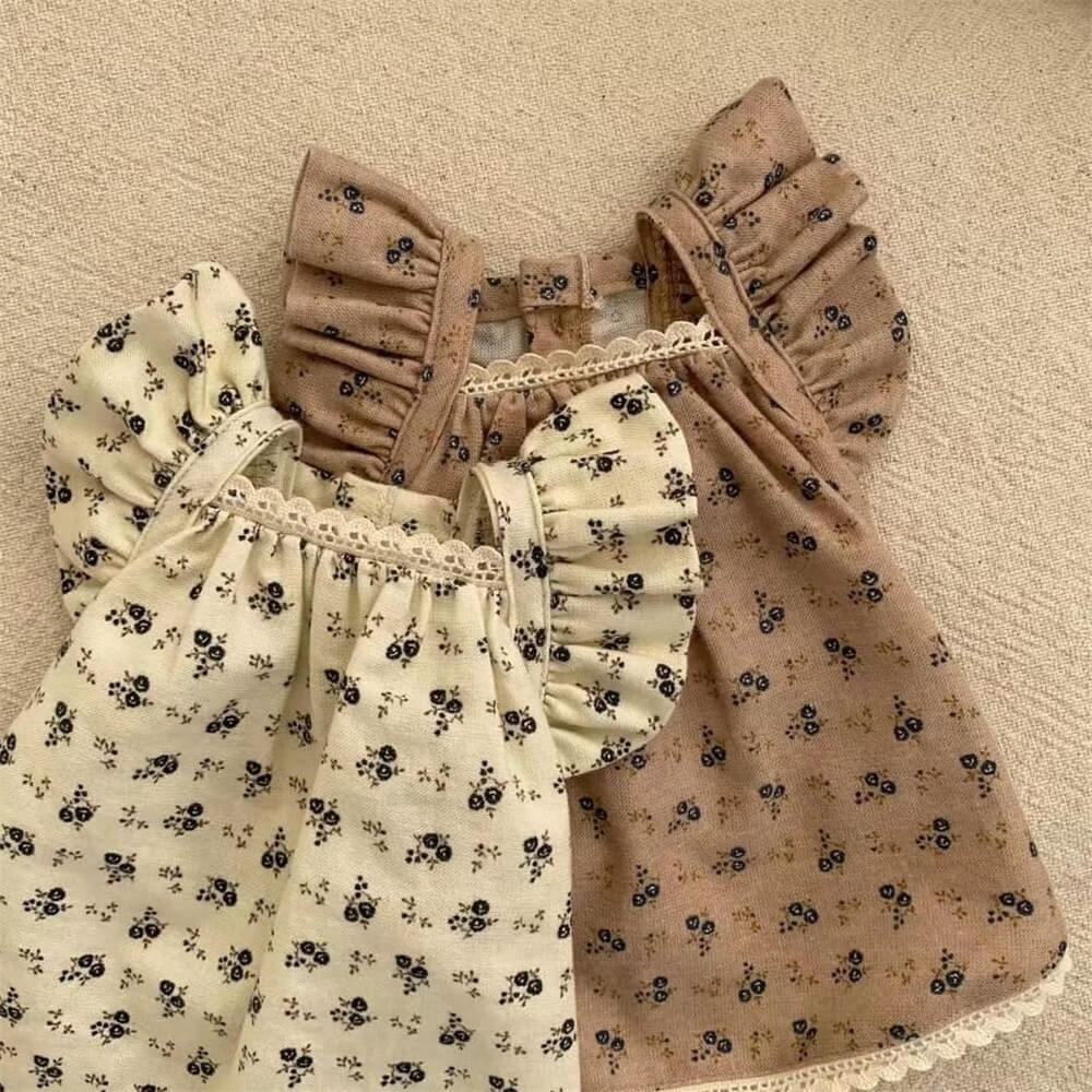 Vestido floral vintage charmoso para cachorro – perfeito para passeios elegantes