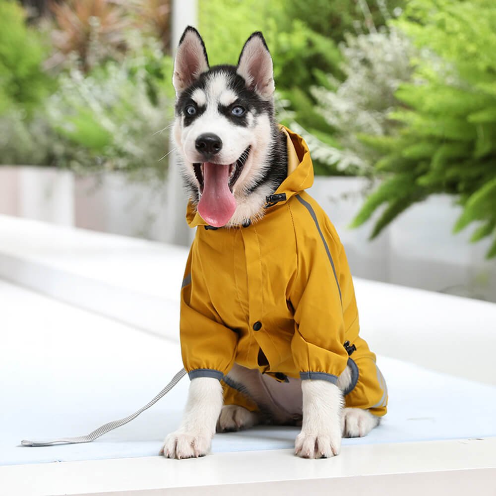 Capa de chuva para cachorro com faixa refletiva ajustável e à prova d'água com capuz