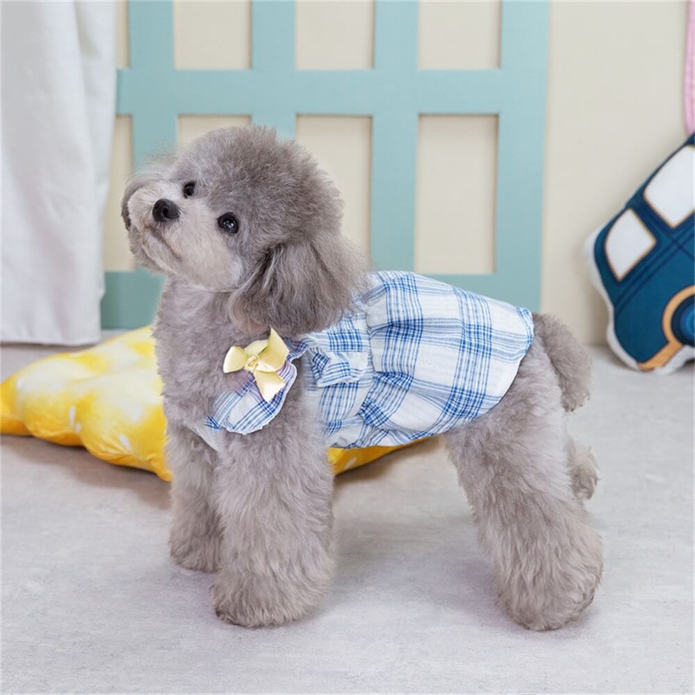 Vestido xadrez moderno para cães com detalhes de babados - perfeito para raças pequenas