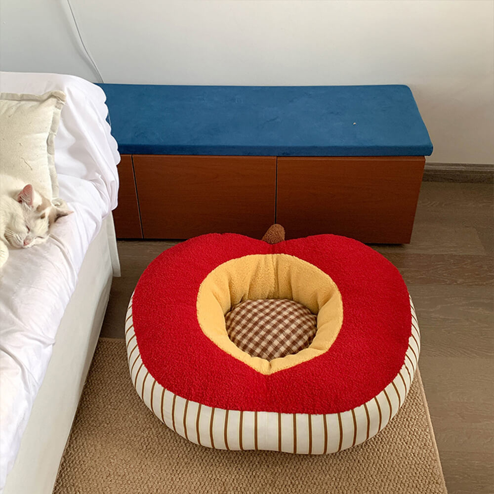 Cama macia de pelúcia lavável para cães e gatos em formato de maçã