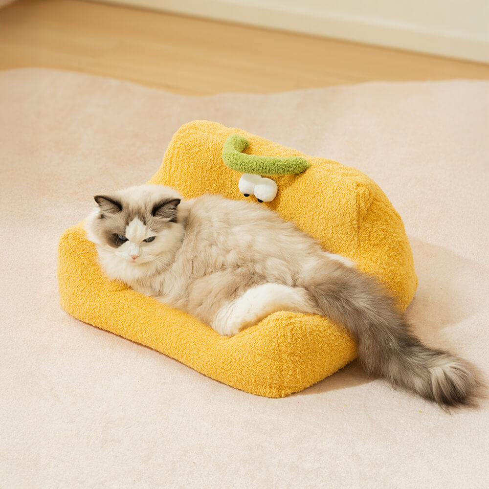 Cama de sofá elevada para cães e gatos com design de monstro de pelúcia macia