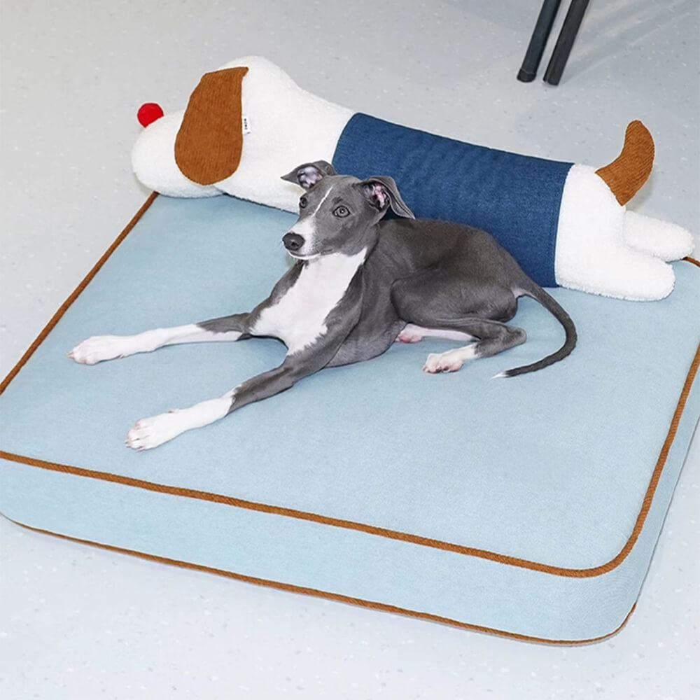 Tapete espaçoso para cães e gatos com decoração jeans e almofada de boneca removível