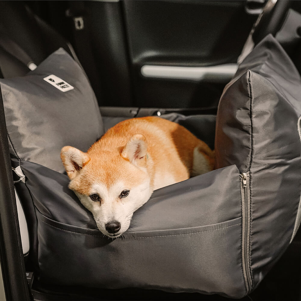 Cama Impermeável para Assento de Carro para Cachorro - Primeira Classe