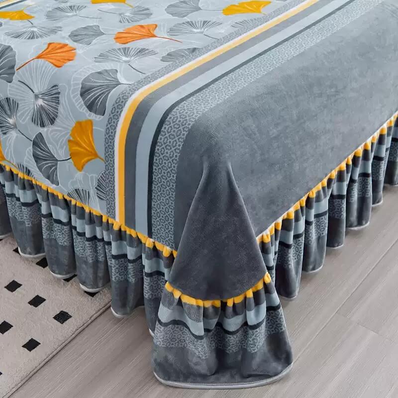 Conjunto de lençóis confortáveis de veludo floral caseiro com saia de cama