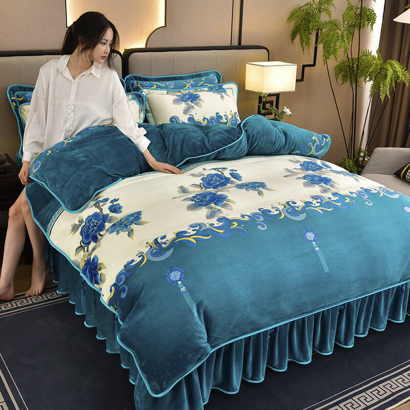 Conjunto de lençóis confortáveis de veludo floral caseiro com saia de cama