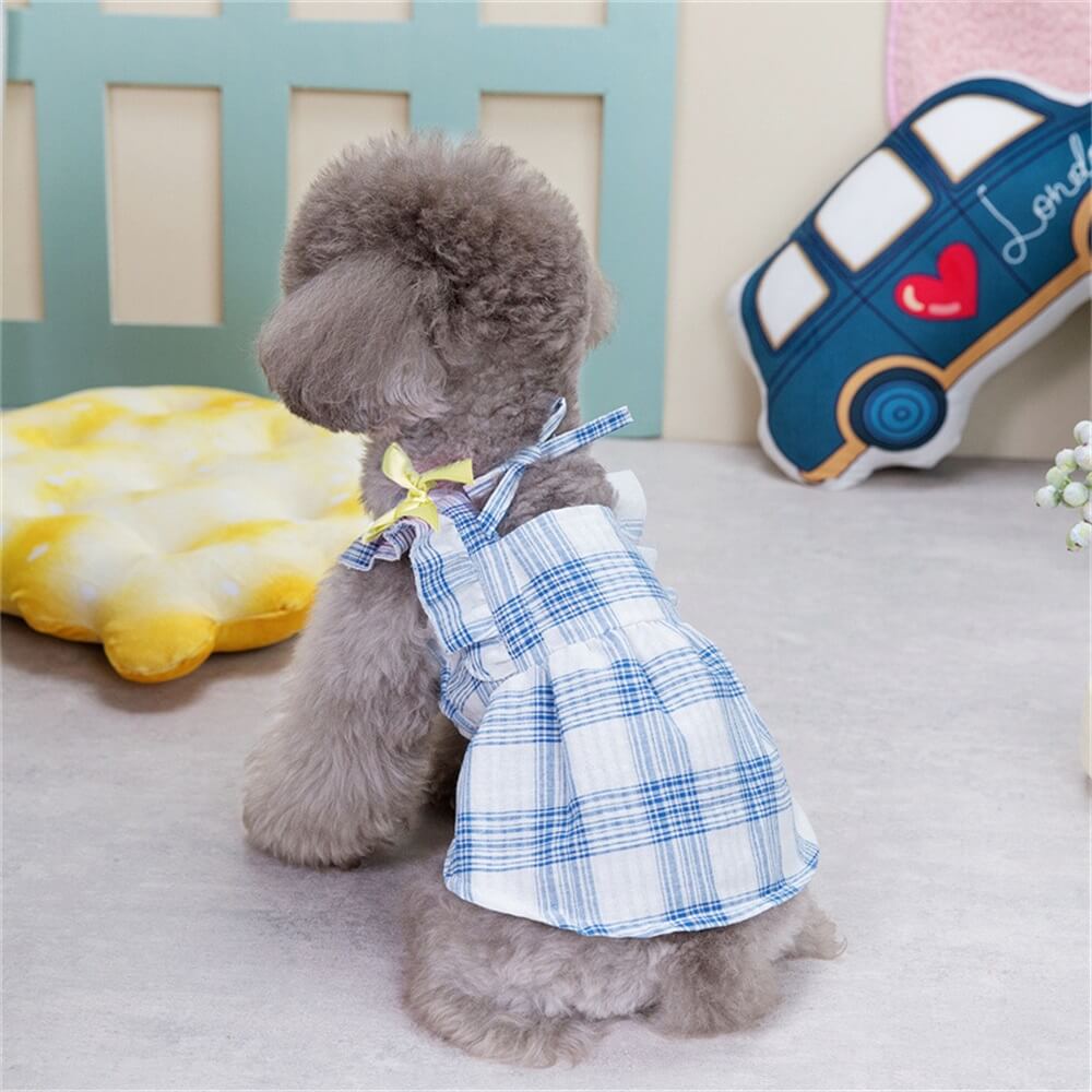 Vestido xadrez moderno para cães com detalhes de babados - perfeito para raças pequenas