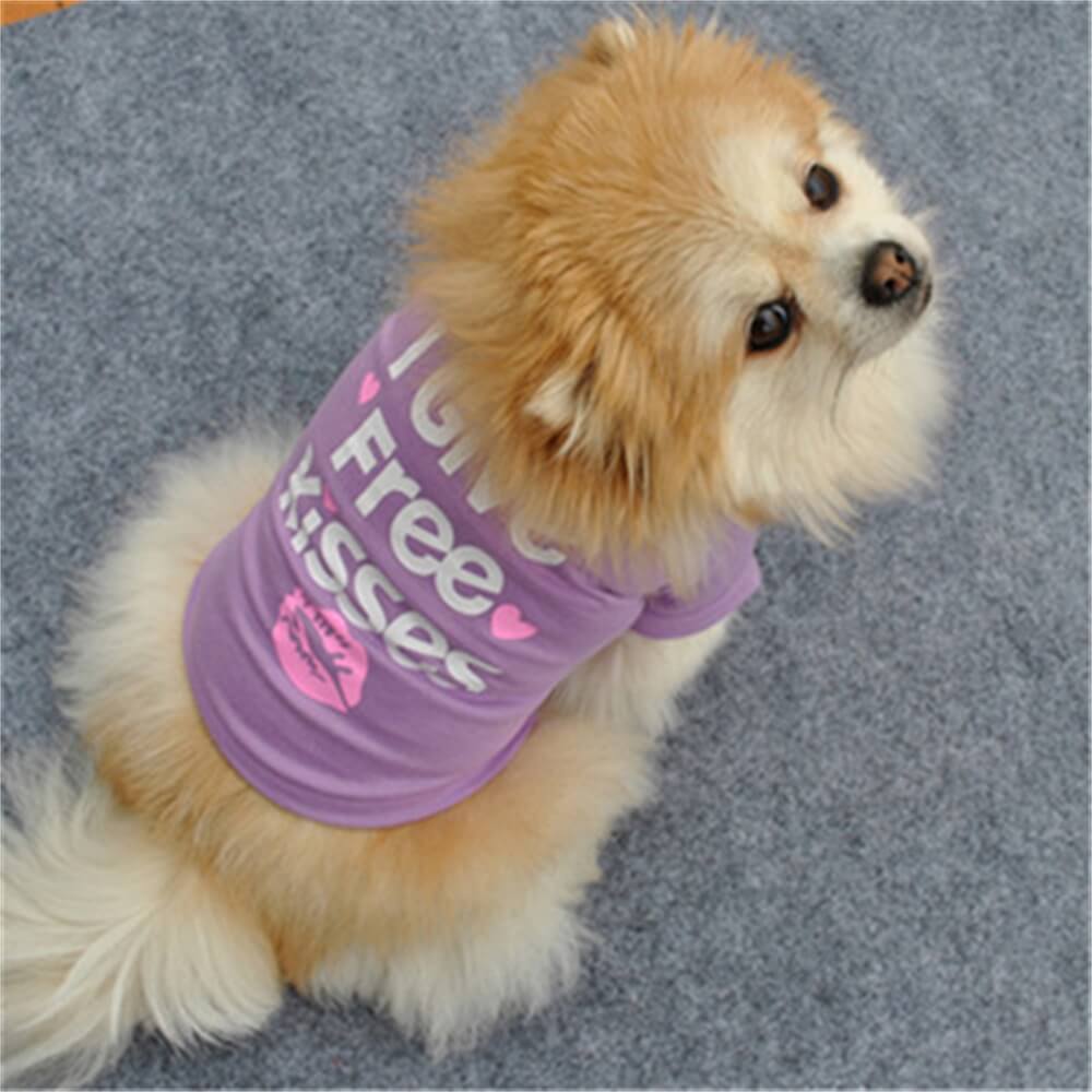 Camiseta para cachorro "I Give Free Kisses" - Roupa divertida e brincalhona para animais de estimação